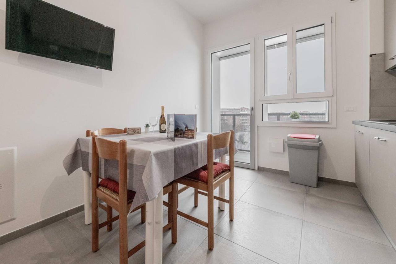 Realkasa Fiera District Flat Apartment Bologna Bagian luar foto