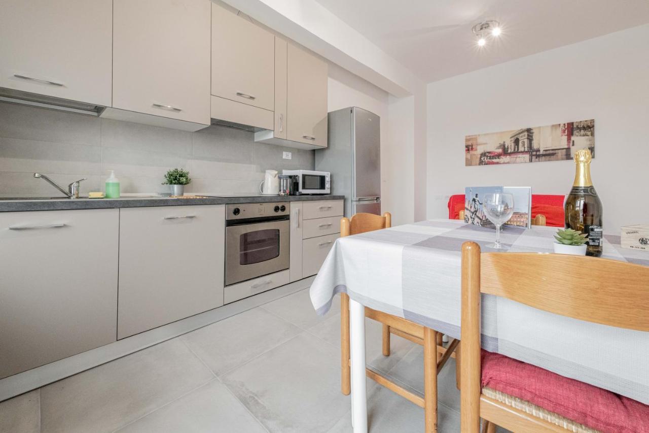 Realkasa Fiera District Flat Apartment Bologna Bagian luar foto